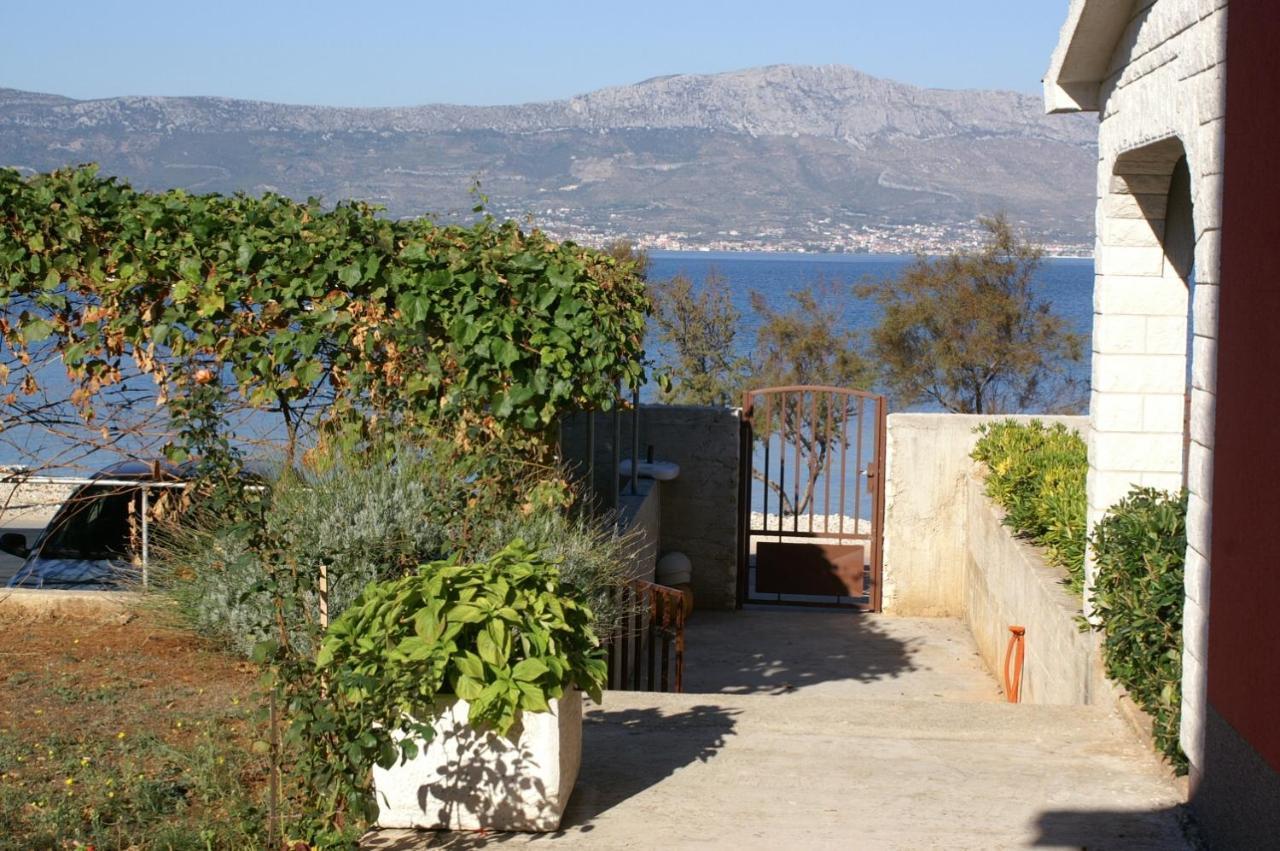 Apartments By The Sea Slatine, Ciovo - 1128 Eksteriør billede
